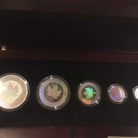 Maple Leaf Hologramm 2003